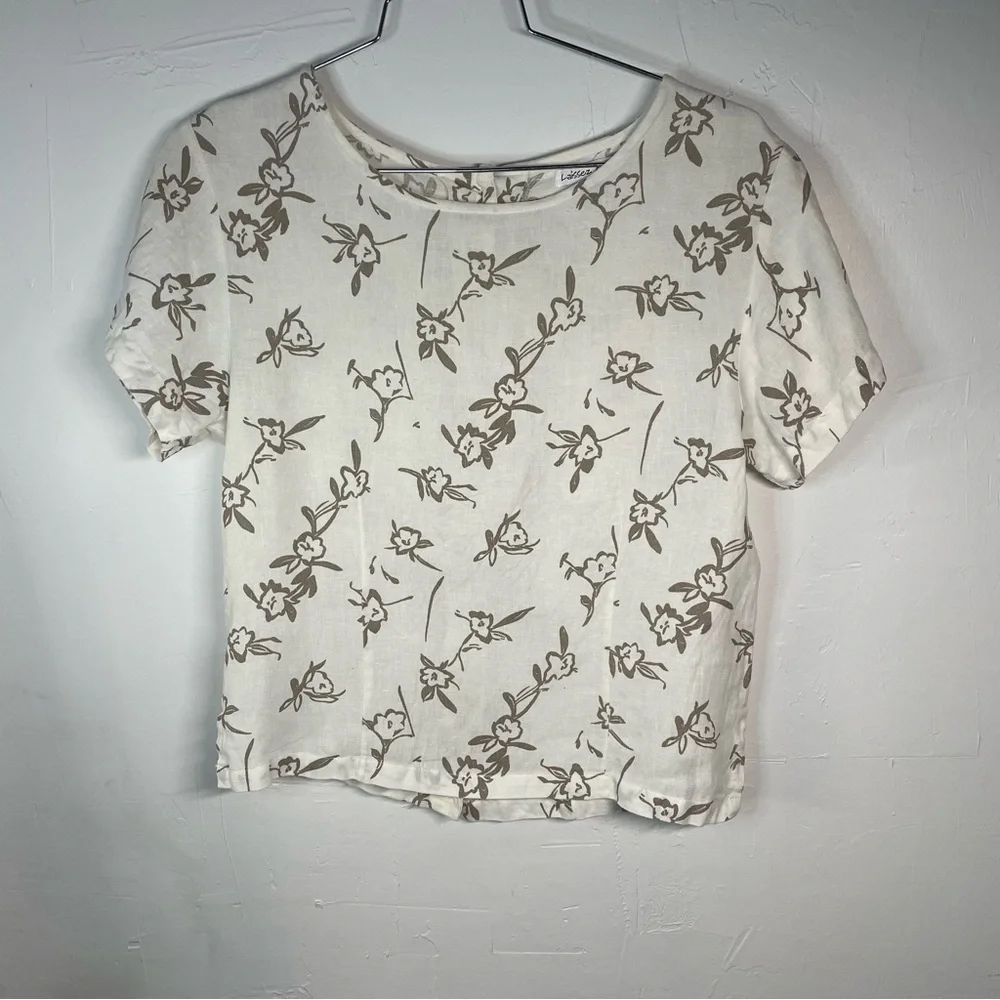 Linen floral Cream and Tan Button Back Short Sleeve Top